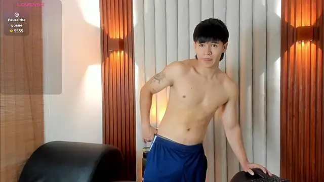 Snapshot of Ryo_kush chatting on October 2025 01:27:01 AM Ryo kush online show from October 2025 01:27:01 AM