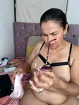 Nadia-melej online show from April 2026 04:48:01 PM