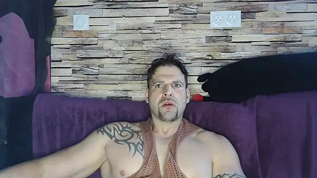 Snapshot of XxBigboybandxX chatting on March 2025 08:32:01 AM XxBigboybandxX online show from March 2025 08:32:01 AM