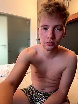 CDLukeLucy420 online show from October 2025 04:05:02 PM