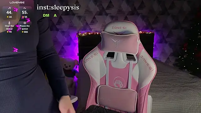 Sleepy SIS online show from December 2024 02:44:01 PM
