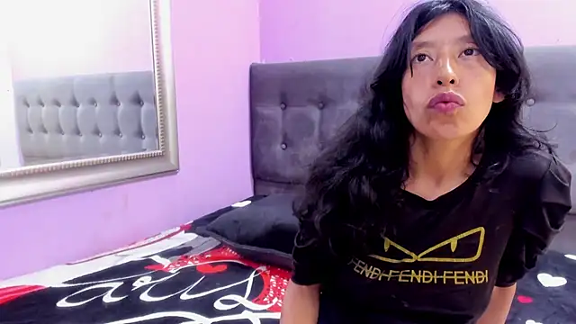 Snapshot of karolinee_66_ chatting on July 2026 04:26:02 AM karolinee 66 online show from July 2026 04:26:02 AM