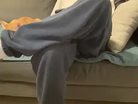 4small4inchlol online show from February 2026 11:37:01 PM