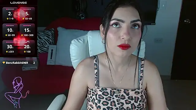 Carolaine69  online show from February 2026 01:53:02 PM