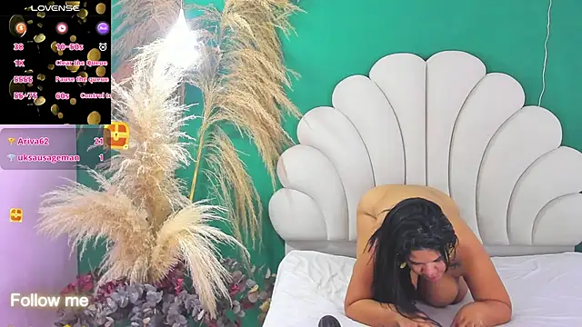 almendraevans online show from March 2025 06:14:01 PM