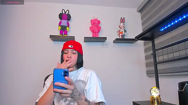 Gangster Girl online show from February 2026 02:42:02 AM