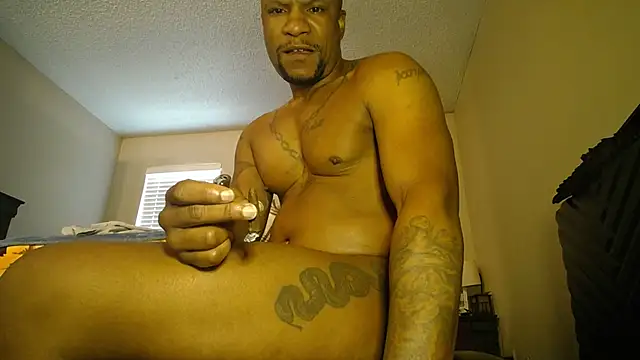 Snapshot of SexxyreddMale chatting on March 2025 06:40:02 PM SexxyreddMale online show from March 2025 06:40:02 PM