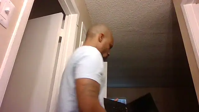 Snapshot of SexxyreddMale chatting on March 2025 10:27:02 PM SexxyreddMale online show from March 2025 10:27:02 PM