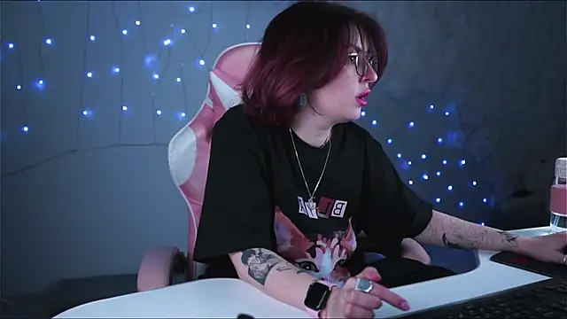 Lana  May online show from March 2025 11:39:02 AM