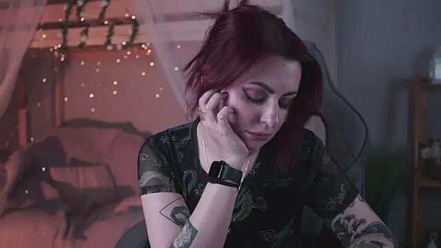 Lana  May online show from November 2025 11:42:02 AM