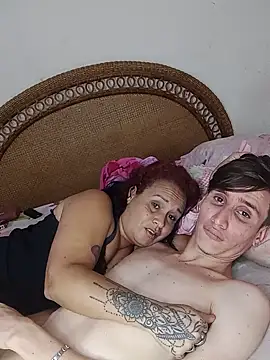 Snapshot of Milfvalesk chatting on February 2025 03:41:02 PM Milfvalesk online show from February 2025 03:41:02 PM