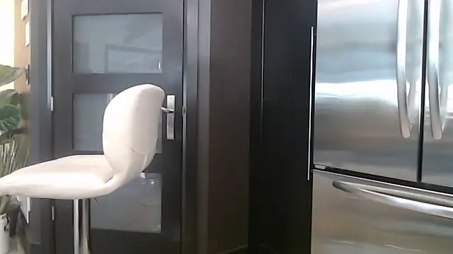 Toy-Daddy online show from October 2025 03:57:02 PM