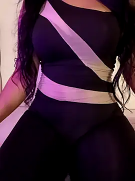 Almas Queen online show from October 2025 09:01:01 PM