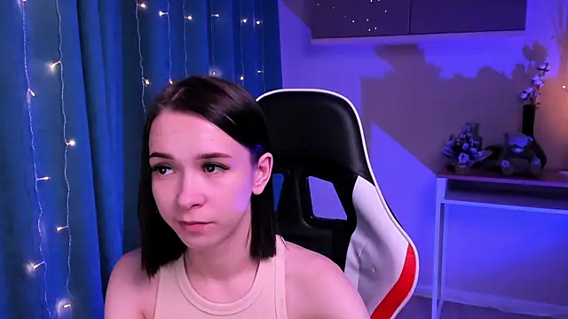 Snapshot of LilithStrangfor chatting on December 2024 11:28:02 PM LilithStrangfor online show from December 2024 11:28:02 PM