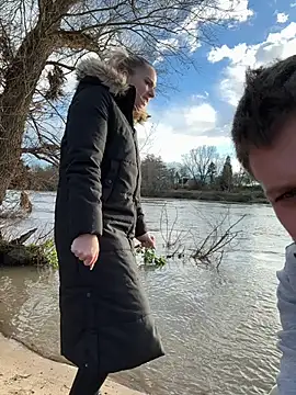 Snapshot of thats_lou chatting on January 2025 01:52:02 PM thats lou online show from January 2025 01:52:02 PM