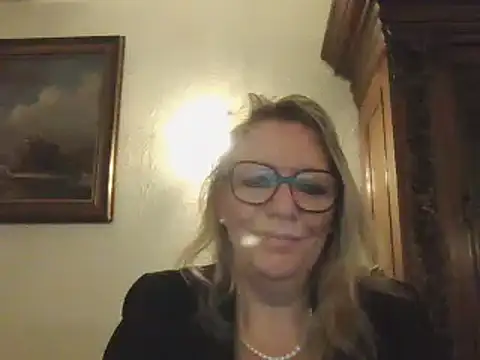 Snapshot of Silkesquirt chatting on December 2024 07:36:01 AM Silkesquirt online show from December 2024 07:36:01 AM