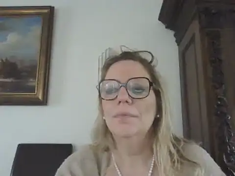 Snapshot of Silkesquirt chatting on December 2024 10:32:02 AM Silkesquirt online show from December 2024 10:32:02 AM