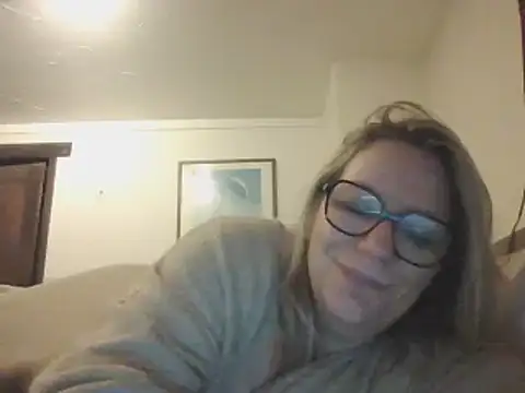 Snapshot of Silkesquirt chatting on December 2024 05:41:02 PM Silkesquirt online show from December 2024 05:41:02 PM