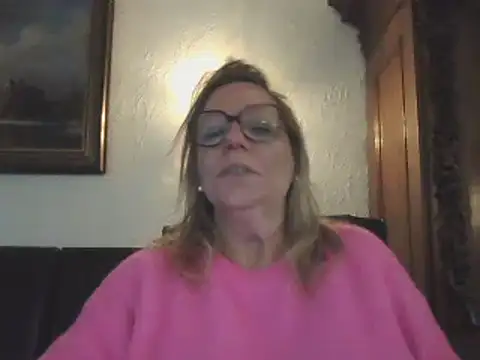 Snapshot of Silkesquirt chatting on December 2024 02:38:02 PM Silkesquirt online show from December 2024 02:38:02 PM