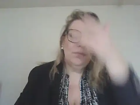 Snapshot of Silkesquirt chatting on December 2024 12:52:02 PM Silkesquirt online show from December 2024 12:52:02 PM