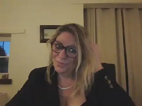 Snapshot of Silkesquirt chatting on January 2025 07:14:02 AM Silkesquirt online show from January 2025 07:14:02 AM