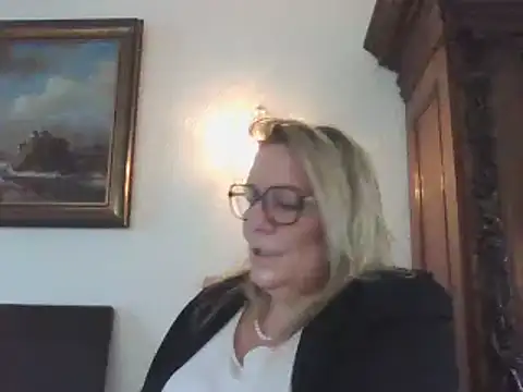 Snapshot of Silkesquirt chatting on January 2025 10:19:01 AM Silkesquirt online show from January 2025 10:19:01 AM