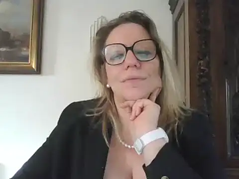 Snapshot of Silkesquirt chatting on February 2025 02:48:02 PM Silkesquirt online show from February 2025 02:48:02 PM