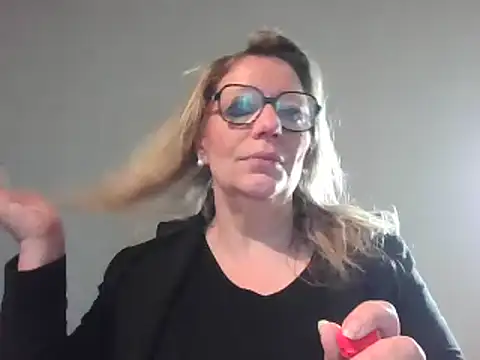 Snapshot of Silkesquirt chatting on March 2025 07:47:02 AM Silkesquirt online show from March 2025 07:47:02 AM