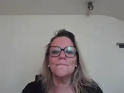 Snapshot of Silkesquirt chatting on March 2025 01:35:02 PM Silkesquirt online show from March 2025 01:35:02 PM