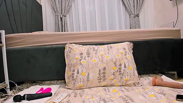 Snapshot of wowsquirtx chatting on February 2025 03:20:01 AM wowsquirtx online show from February 2025 03:20:01 AM