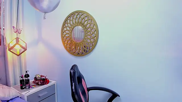 Snapshot of LINASTARK chatting on January 2025 03:25:02 AM LINASTARK online show from January 2025 03:25:02 AM