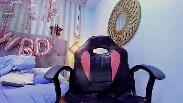 Snapshot of LINASTARK chatting on January 2025 06:27:02 AM LINASTARK online show from January 2025 06:27:02 AM