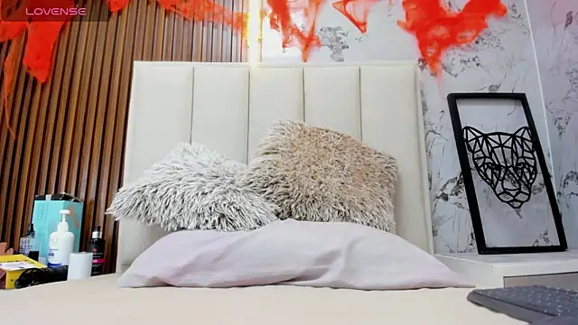 Snapshot of LINASTARK chatting on November 2025 03:08:02 AM LINASTARK online show from November 2025 03:08:02 AM