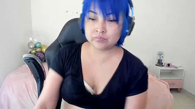 Shaddycute  online show from October 2025 07:34:01 PM