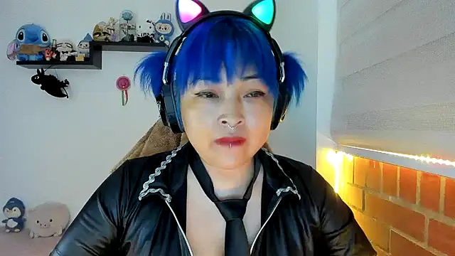 Shaddycute  online show from October 2025 05:02:02 PM