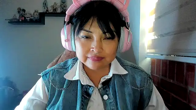 Snapshot of Shaddycute_ chatting on August 2026 10:55:02 PM Shaddycute online show from August 2026 10:55:02 PM