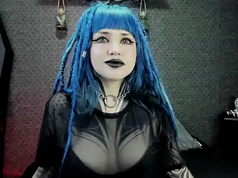 Snapshot of DimmuandDarkness chatting on December 2024 08:18:01 PM DimmuandDarkness online show from December 2024 08:18:01 PM