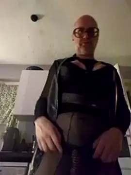biffboff123 online show from June 2026 11:31:01 PM