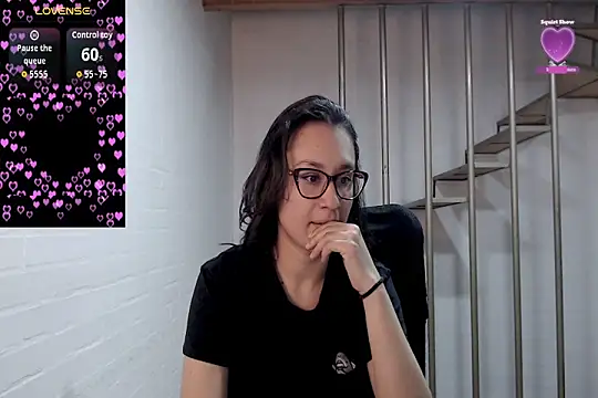 Jessie Desire online show from November 2025 02:11:02 AM