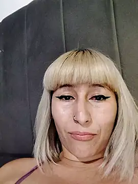 florecita9 online show from January 2025 11:09:01 PM