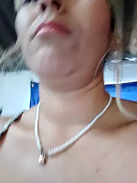 florecita9 online show from February 2025 08:38:02 PM