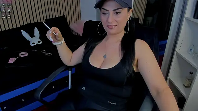 Snapshot of MistressMeghan chatting on July 2026 01:47:01 PM MistressMeghan online show from July 2026 01:47:01 PM