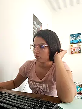 HannaKlein online show from February 2025 06:59:02 PM