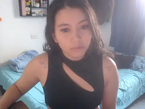 HannaKlein online show from January 2026 02:00:01 PM