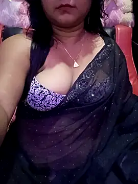 Snapshot of ella_mariya chatting on June 2026 10:53:02 AM ella mariya online show from June 2026 10:53:02 AM