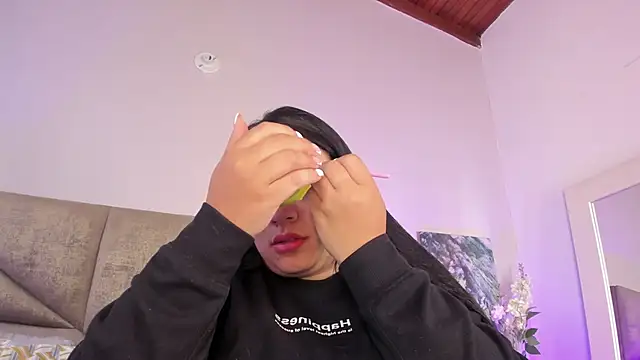 Salomesimos1 online show from February 2025 01:22:02 PM