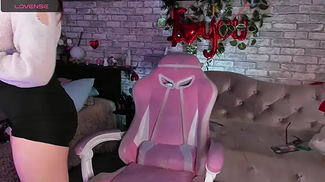 Snapshot of Alex_Howell chatting on March 2025 04:19:01 AM Alex Howell online show from March 2025 04:19:01 AM