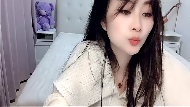 aisha123123 online show from October 2025 02:40:01 PM