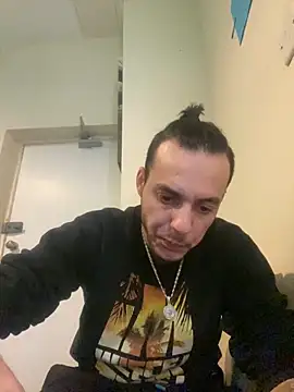 Snapshot of Alexandrupgixx chatting on January 2025 12:20:01 AM Alexandrupgixx online show from January 2025 12:20:01 AM