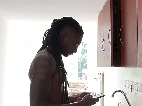 Malkon Big online show from December 2025 05:08:02 PM